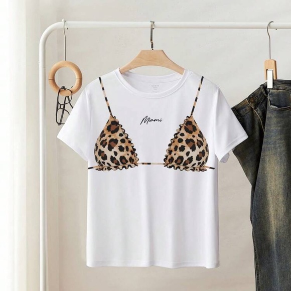 INAWLY Women's Crew Neck Short Sleeve Printed Minimalist T-Shirt, Casual Everyda - Picture 3 of 4